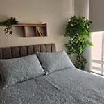 Providencia Habitacion Matrimonial Bano Privado A Pasos Barrio Bellavista Wifi Parcking Gratis